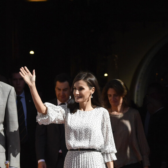 Le roi Felipe VI d'Espagne, La reine Letizia d'Espagne- Visite à la paroisse de Nuestra Senora de la Asuncion, à l'occasion de la célébration Mariano of the Rocio Jubilee, le 14 février 2020 à Almonte, Espagne.
