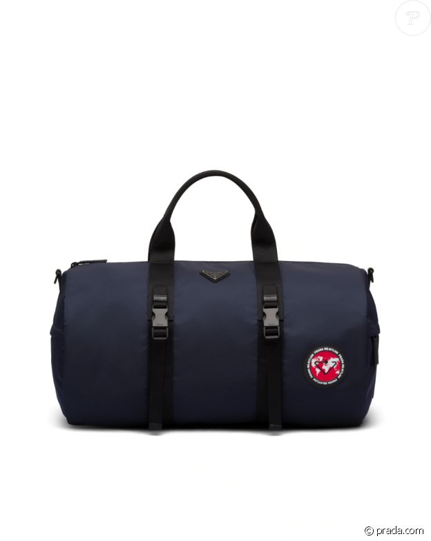 Le sac de voyage Prada de Meghan Markle, aperçu au bras de la duchesse de Sussex au Canada le 14 février 2020.