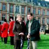 David Linley et son épouse Serena Stanhope au château de Dampierre en 1994.