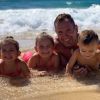 Le 19 février 2020, Rowan Baxter, un ancien rugbyman australien s'est poignardé avant de mettre le feu à son véhicule où étaient ses trois enfants mais aussi sa femme Hannah Baxter.