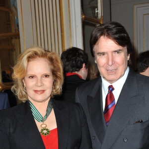 Sylvie Vartan et son mari Tony Scotti © Guillaume Gaffiot /Bestimage14/12/2011 - PARIS