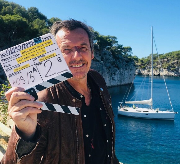 Jean-Luc Reichmann à Marseille pour le tournage de "Léo Mattei", le 23 février 2020