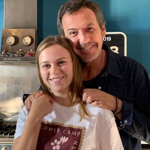 Jean-Luc Reichmann avec sa fille de fiction, le 16 octobre 2019