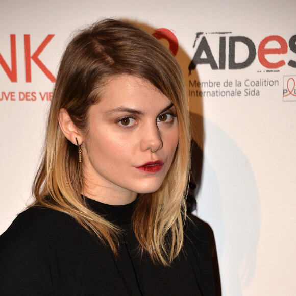 Béatrice Martin (Coeur de pirate) - 6ème édition du dîner de charité "Link" en soutien à l'association AIDES au Pavillon Cambon à Paris, le 12 décembre 2016. © Veeren/Bestimage