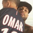 Booba avec son fils Omar, sur Instagram. Novembre 2016.