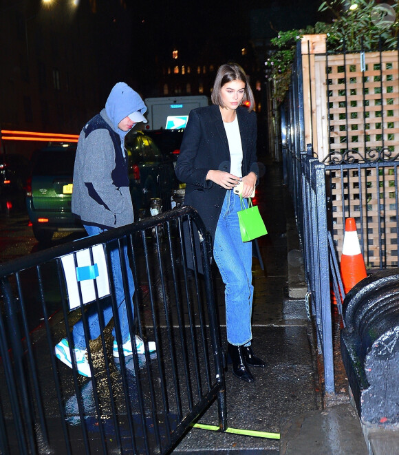 Kaia Gerber et son compagnon Pete Davidson sont allés assister au concert de Charlotte Lawrence à New York, le 18 novembre 2019