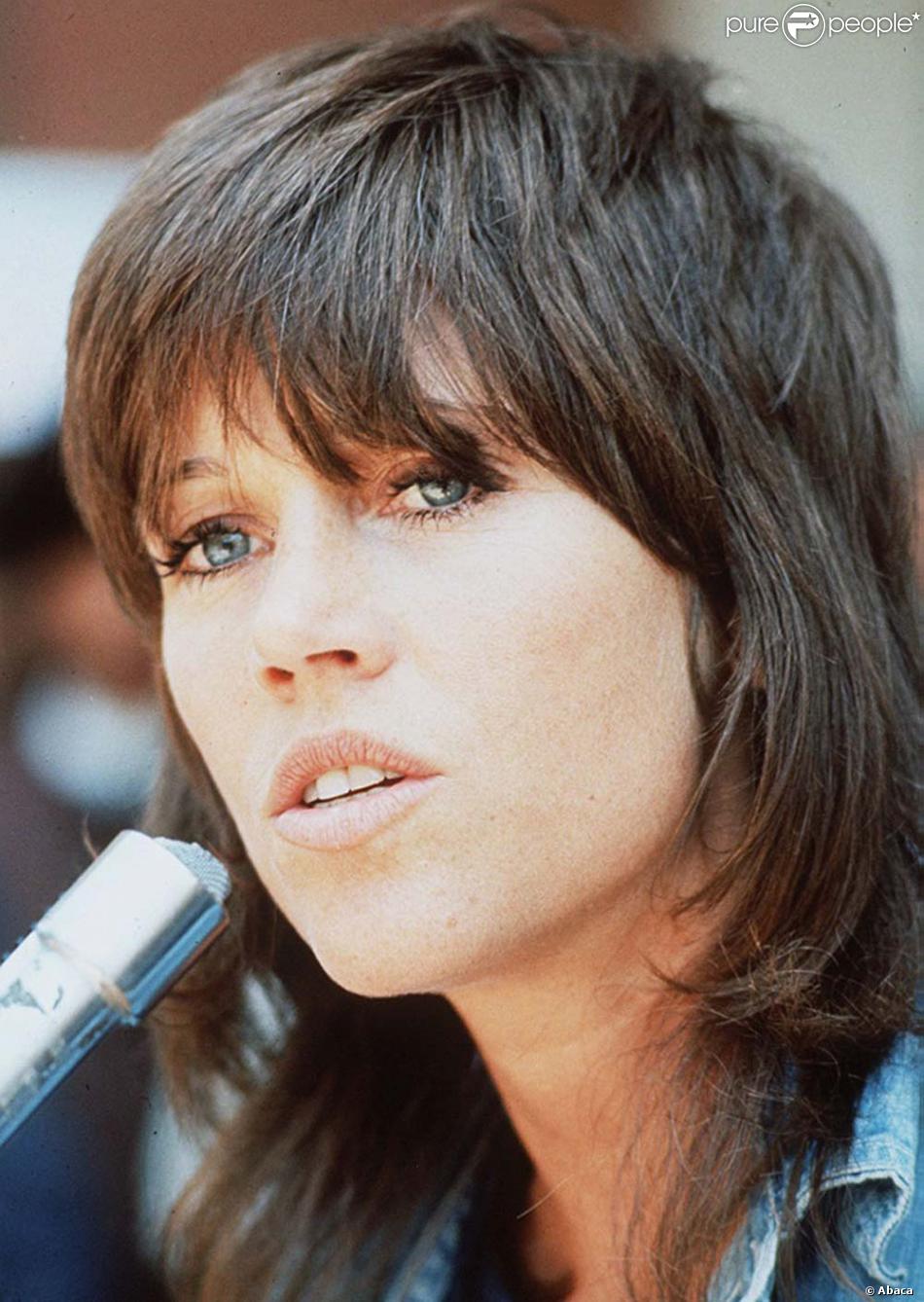 La Comedienne Jane Fonda A Lance La Tendance D Un Brun Fougueux Elle Est Passee Au Fil Du Temps A Un Blond Plus Sage Et Plus Lumineux Purepeople