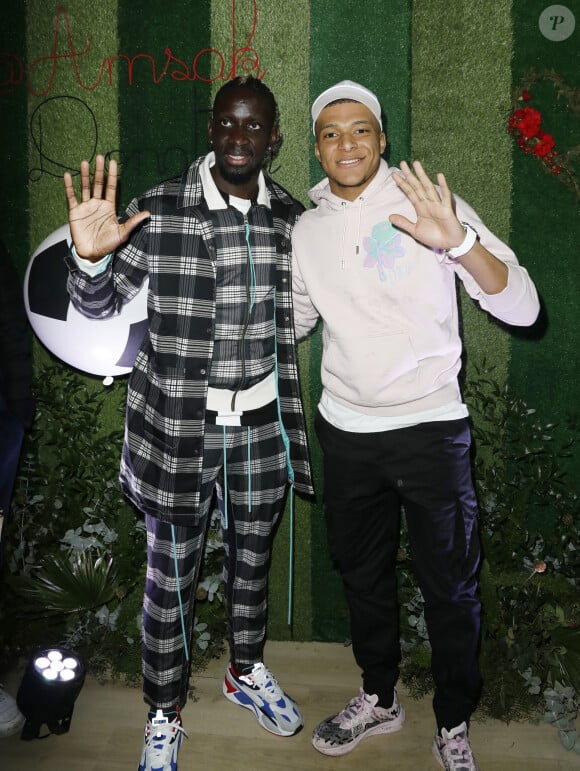 Exclusif - Mamadou Sakho et Kylian Mbappé au premier goûter des étoiles au profit de l'association AMSAK à l'Orangerie au Jardin d'acclimatation à Paris, France, le 1er mars 2020. © Marc Ausset-Lacroix/Bestimage