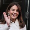 Le prince William, duc de Cambridge, et Catherine (Kate) Middleton, duchesse de Cambridge, à la sortie de leur visite de l'organisme de bienfaisance en santé mentale Jigsaw au Temple Bar à Dublin, Irlande, le 4 mars, 2020, pour une visite officielle de 3 jours.