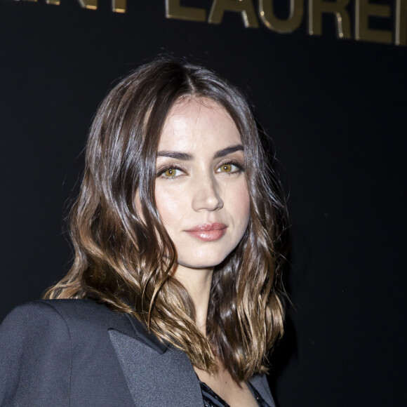 Ana de Armas au photocall du défilé de mode prêt-à-porter automne-hiver 2020/2021 Saint Laurent à Paris le 25 février 2020. © Olivier Borde / Bestimage