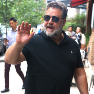 Russell Crowe se promène dans les rues de New York le 19 juin 2019.