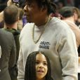 Jay-Z et sa fille Blue Ivy Carter assistent au match de NBA Los Angeles Clippers - Los Angeles Lakers au Staples Center. Los Angeles, le 8 mars 2020.