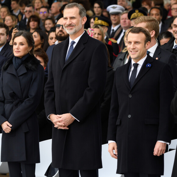 La reine Letizia d'Espagne, le roi Felipe VI, le président Emmanuel Macron, la première dame Brigitte Macron lors de la cérémonie à l'occasion de la première journée nationale d'hommage aux victimes du terrorisme sur l'Esplanade du Trocadero à Paris le 11 mars 2020. © Jacques Witt / Pool / Bestimage