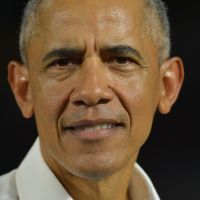 Barack Obama suit une star du X, Twitter s'enflamme