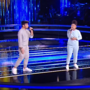 Battle entre Jonathan et Ludisou&Nathan dans The Voice, talents de Pascal Obispo - samedi 21 mars 2020, TF1