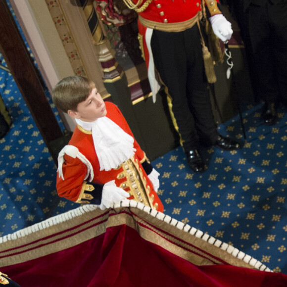 Info du 21 mars 2020 - Un employé de Buckingham Palace testé positif au Coronavirus alors que la reine était toujours à Londres La reine Elisabeth II d'Angleterre et le prince Philip, duc d'Edimbourg - La famille royale d'Angleterre assiste à l'ouverture du parlement au palais de Westminster à Londres. Le 4 juin 2014