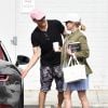 Exclusif - Reese Witherspoon sort prendre un café et faire du shopping avec son mari Jim Toth à Brentwood, Los Angeles, Californie, Etats-Unis, le 7 mars 2020.