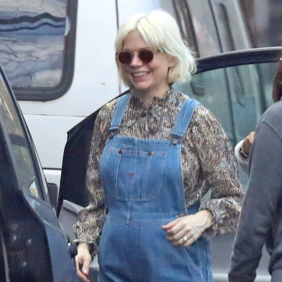 Exclusif - Michelle Williams (enceinte) et son compagnon Thomas Kail à New York, le 14 mars 2020.