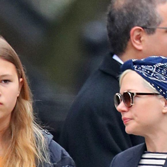 Exclusif - Michelle Williams et sa fille Matilda Ledger se promènent à New York, le 6 mai 2019.
