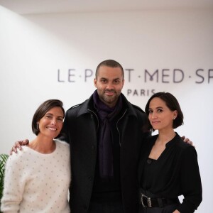 Tony Parker avec sa femme Axelle Francine et Alessandra Sublet au Petit Med Spa, à Paris, le 14 janvier 2020.