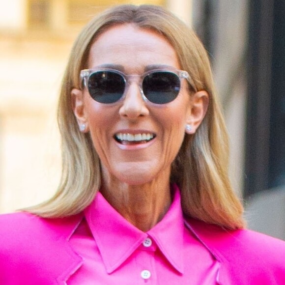 Céline Dion en rose pour la Journée Internationale des Droits des Femmes à New York le 7 mars 2020.