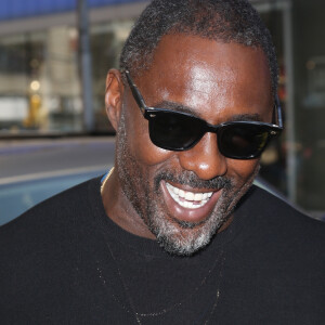 Idris Elba et sa femme Sabrina Dhowre Elba à leur arrivée dans les studios de l'émission "Good Morning America" à New York. Le 30 juillet 2019