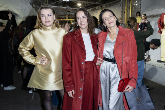 La princesse Stéphanie de Monaco et ses filles, Camille Gottlieb et la styliste Pauline Ducruet lors du défilé de mode prêt-à-porter "Alter" automne-hiver 2020/2021 lors de la semaine de la mode à Paris, France, le 25 février 2020. © Olivier Borde/Bestimage