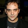 Info - Adam Schlesinger du groupe Fountain of Wayne est décédé des suites du coronavirus (COVID-19). Adam Schlesinger lors de la première du nouveau film de Warner Bros. Photos MUSIQUE ET PAROLES, tenue au théâtre chinois de Graumann. le 2 juillet 2007.