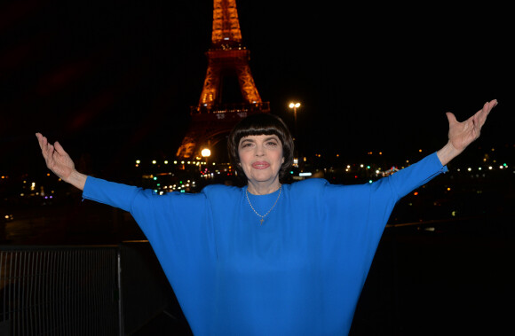 Exclusif - Mireille Mathieu - Backstage du concert anniversaire des 130 ans de la Tour Eiffel à Paris. Le 2 octobre 2019. © Perusseau-Veeren/Bestimage