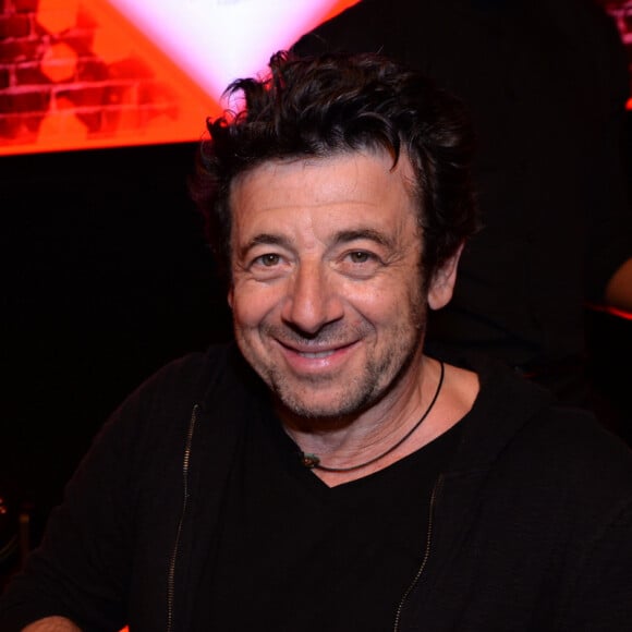 Exclusif - Patrick Bruel - 8ème gala de l'association "Les Rois du Monde" avec un plateau d'artistes et une vente aux enchères au profit des enfants défavorisés, orphelins et hospitalisés, suivi d'une soirée dansante à la Salle Wagram à Paris, le 2 mars 2020. Le lancement de la traditionnelle vente caritative d'oeuvres d'artistes contemporains les plus prisés du moment a été bousculé avec la mise aux enchères spontanée de la guitare de Patrick Bruel, faisant s'envoler les dons. La suite de la vente s'est déroulée dans une ambiance électrique, avec pour commissaire-priseur C. Hanouna, soutien de la première heure des Rois du Monde. Enfin, l'association a annoncé hier soir son implication de plus en plus forte à l'international, les actions à venir pour l'année 2020, et la sortie du livre de la présidente Stéphanie Robert : "Solide et solidaire. Les Rois du Monde s'engagent aujourd'hui d'avantage à l'international et oeuvrent en faveur du financement de programmes locaux axés sur l'éducation, la santé, l'alimentation, le développement durable et les droits des enfants. Une ambition toujours plus forte pour l'association qui se mobilise chaque jour, grâce aux dons et à ses partenaires, mécènes et personnalités, pour rendre meilleure la vie des enfants défavorisés. © Cyril Moreau-Rachid Bellak/Bestimage