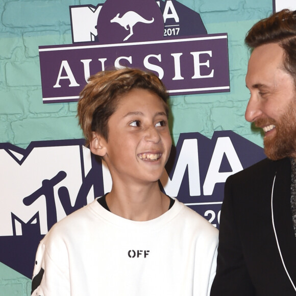 David Guetta et son fils Tim Elvis - Soirée des 24ème MTV Europe Music Awards à la salle SSE Wembley Arena à Londres, Royaume Uni, le 12 novembre 2017.