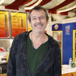 Exclusif - Jean-Luc Reichmann et Marcel Campion lors de la remise du chèque pour l'association "ADICARE (Association pour le Développpement des Innovations en Cardiologie, Recherche et Enseignement)" à la Foire du Trône. Paris, le 21 mai 2019. © Marc Ausset-Lacroix/Bestimage