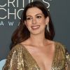 Anne Hathaway - lors de la 25ème édition de la soirée des Critics Choice Awards au Barker Hangar à Santa Monica, Los Angeles, Californie, Etats-Unis, le 12 janvier 2020.
