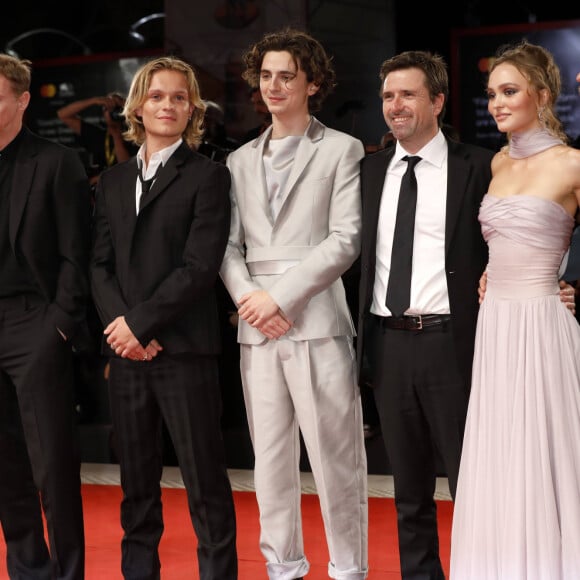 Sean Harris, Tom Glynn Carney, Timothée Chalamet, David Michod, Lily-Rose Depp et Joel Edgerton lors du 76ème festival international du film de Venise, la Mostra le 2 septembre 2019. © Imago / Panoramic / Bestimage