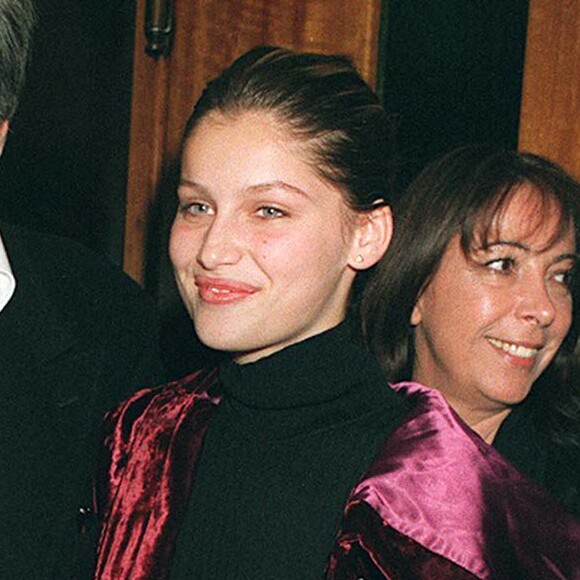 Jean-Pierre Castaldi et Laetitia Casta à l'avant-première du film "Astérix et Obélix contre César" au Grand Rex, à Paris, en 1999.