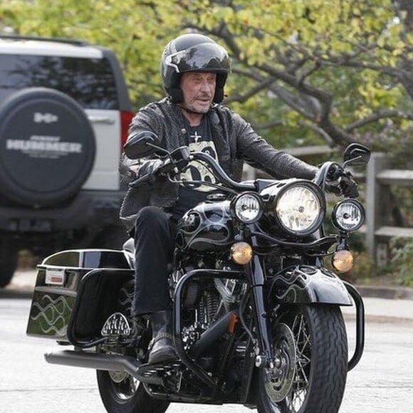 Johnny Hallyday sur l'une de ses Harley Davidson en mai 2017.