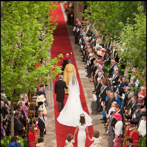 Mariage de Kate Middleton et du prince William d'Angleterre à Londres, le 29 avril 2011. Parmi leurs demoiselles d'honneur, l'adorable boudeuse Grace van Cutsem.