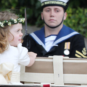 Pippa Middleton et la jeune Grace van Cutsem (à gauche), demoiselle d'honneur du prince William et Kate Middleton, lors de leur mariage célébré à Londres le 29 avril 2011.