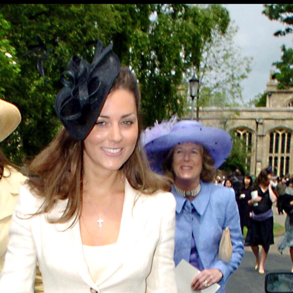 Kate Middleton au mariage de Rose Astor et Hugh van Cutsem à Oxford, en 2005.