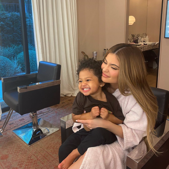 Kylie Jenner et sa fille Stormi. Avril 2020.