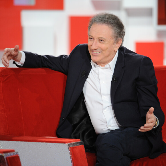 Exclusif - Michel Drucker - Enregistrement de l'émission "Vivement Dimanche" au studio Gabriel à Paris le 4 mars 2020 et diffusée le 8 mars 2020. © Guillaume Gaffiot/Bestimage