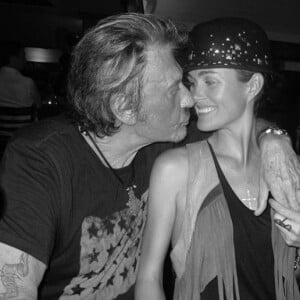 Laeticia et Johnny Hallyday sur Instagram le 10 févroer 2017.