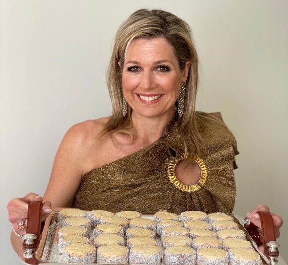 La reine Maxima des Pays-Bas a partagé la recette des alfajores au dulce de leche, biscuits argentins dont elle raffole, à l'occasion de son 49e anniversaire le 17 mai 2020.