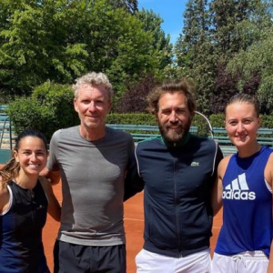 Denis Brogniart poste une photo de sa partie de tennis sur Instagram - 18 mai 2020