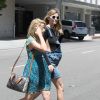 Semi-Exclusif - Jaime King enceinte, son mari Kyle Newman et sa soeur Barry sortent de chez le médecin à Beverly Hills, le 15 juin 2015.  