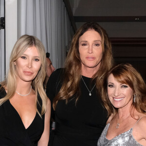Sophia Hutchins, sa compagne Caitlyn Jenner, Jane Seymour - People à la soirée des 10 ans de la fondation "Open Hearts" à Los Angeles, le 15 février 2020.