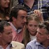 Mary-Kate Olsen et Olivier Sarkozy lors d'un match de basket au Madison Square Garden à New York, en 2012.