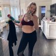 Kate Hudson, au naturel, affiche ses formes et annonce vouloir perdre 11,3 kilos d'ici le printemps 2019. Photo postée le 29 novembre 2018.