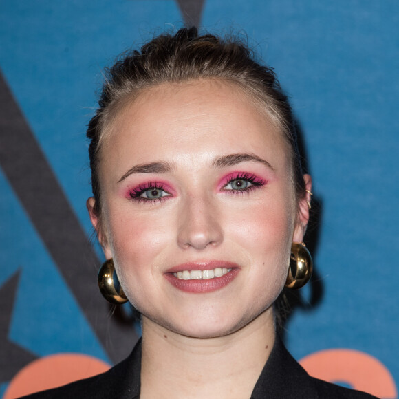 Chloe Jouannet au photocall du jury lors du 23ème festival international du film de comédie de l'Alpe d'Huez, le 18 janvier 2020. © Cyril Moreau/Bestimage18/01/2020 - Huez