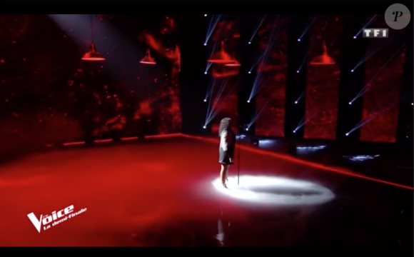 Toni (Amel Bent) reprend Désenchantée de Mylène Farmer lors de la demi-finale de "The Voice", le samedi 6 juin 2020 sur TF1.